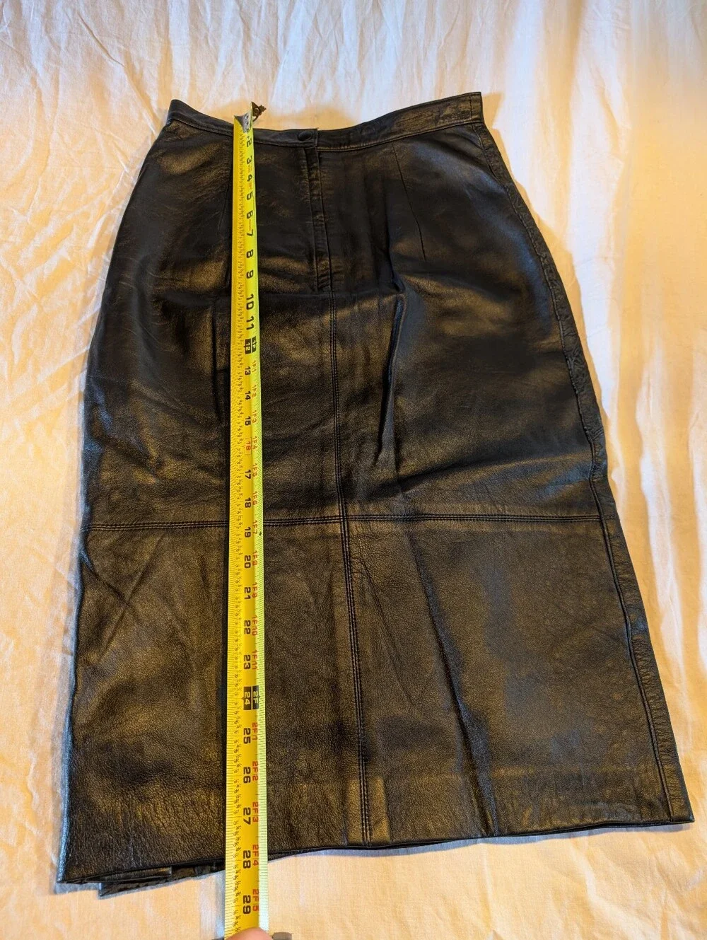 2/40$ Vintage Black Leather Midi Skirt with Panel Seams - Picture 7 of 7